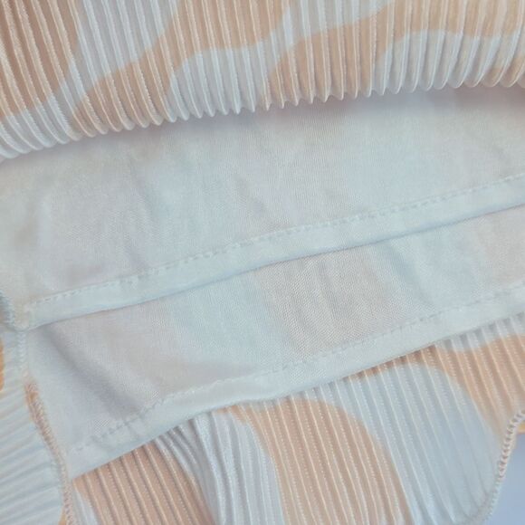 Princess Polly Swifter Orange Shorts ONLY Size 4 - Picture 7 of 9